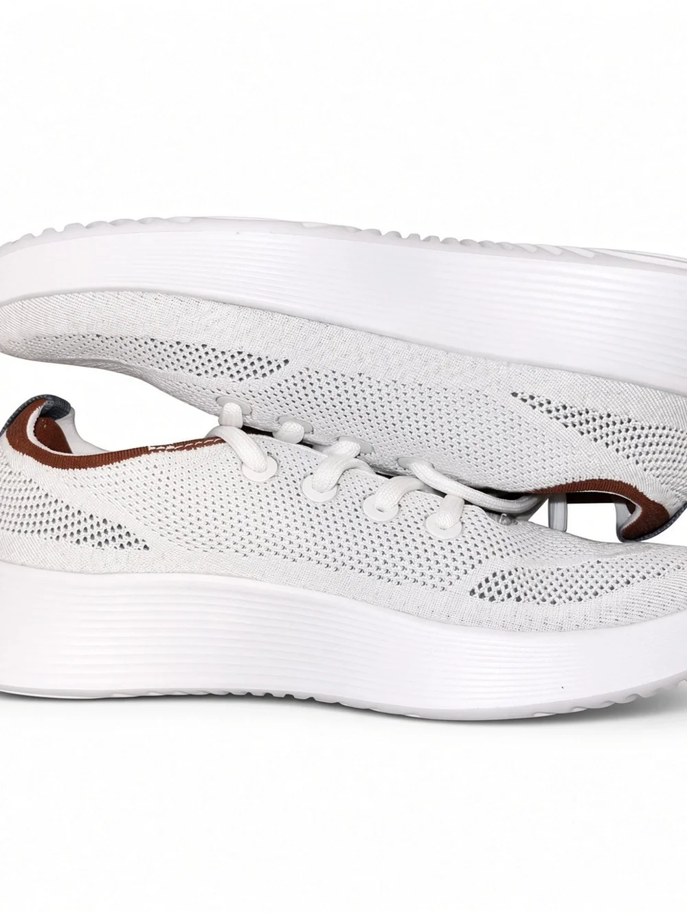 allbirds white throughout collar